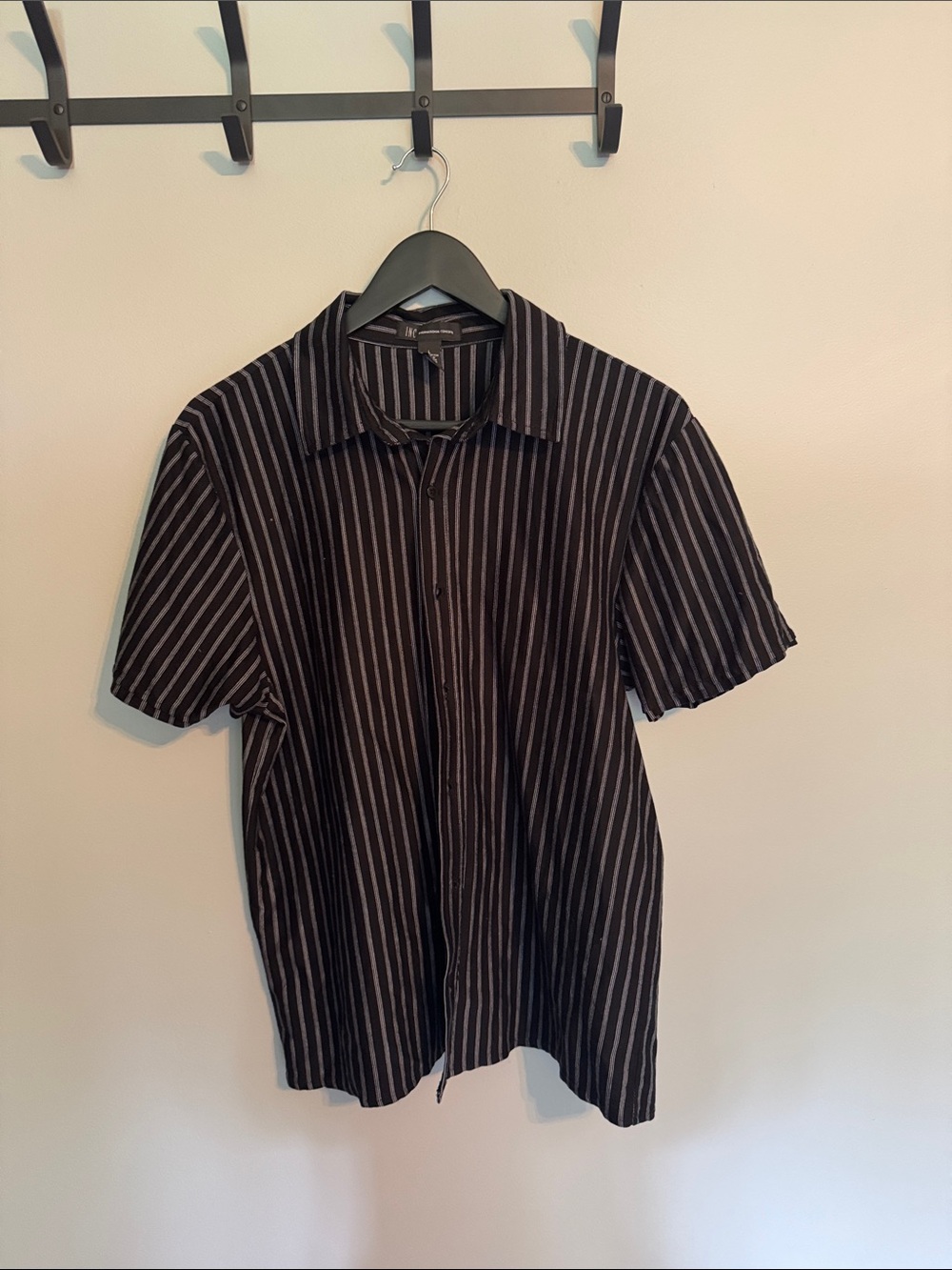 Men's Short-Sleeve Stripe Button-Up Shirt - Black/White